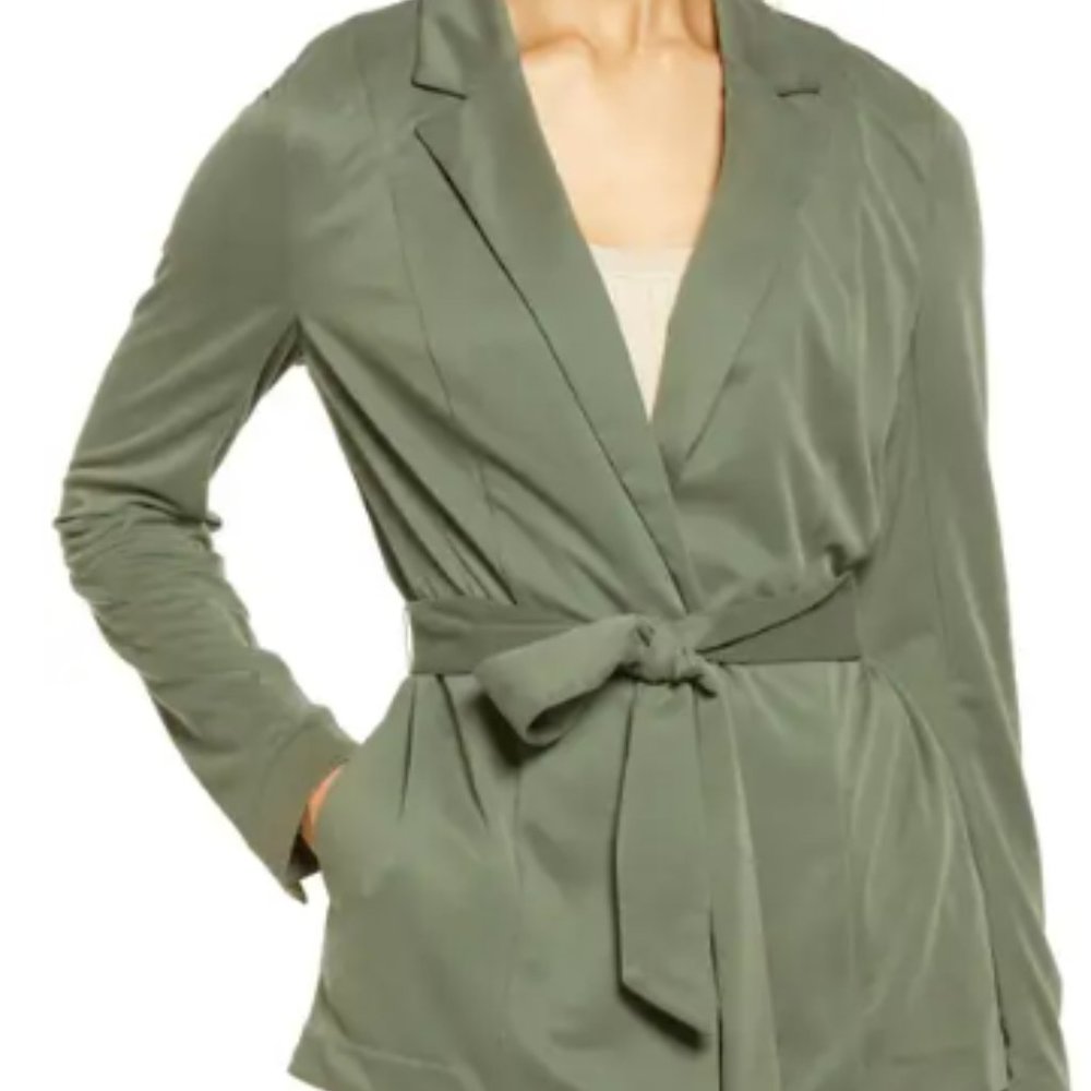 Halogen Soft Belted Blazer - Medium - OLIVE SARMA - NWT
